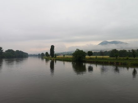 Pohled na okolní krajinu.