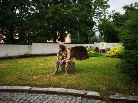 Socha - Nedělám si strachy (2021) od Martina Skalickýho.